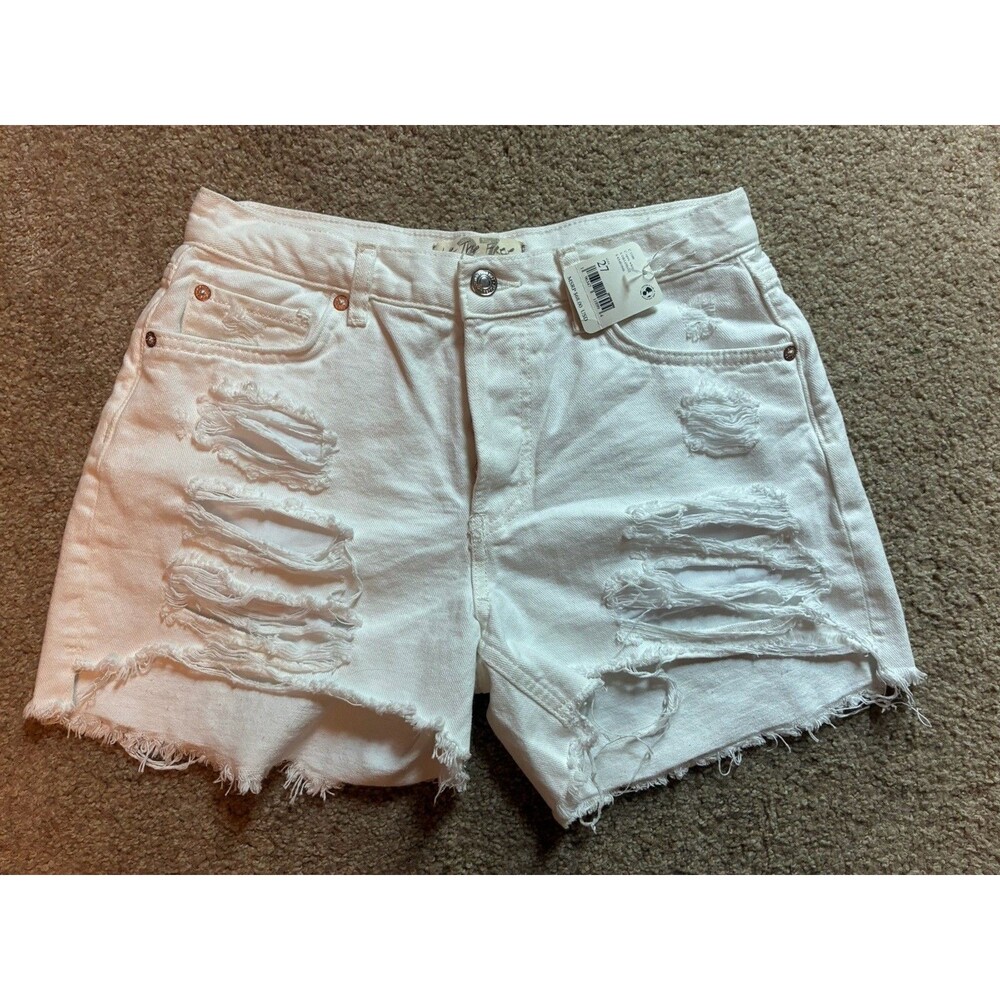 FREE PEOPLE We The Free Maggie Denim Shorts Size 27 NEW White Distress Festival